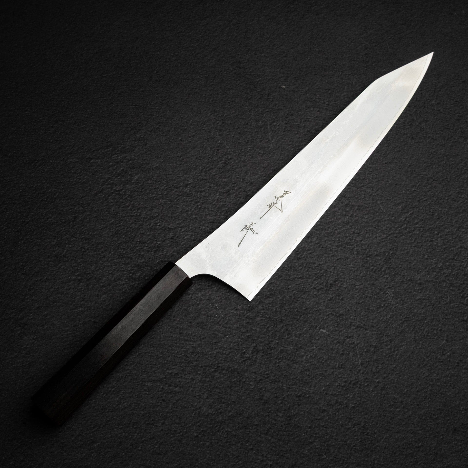 DSC_1471.jpg Kurosaki Gekko VG XEOS Gyuto 270mm Ebony Handle, view 2