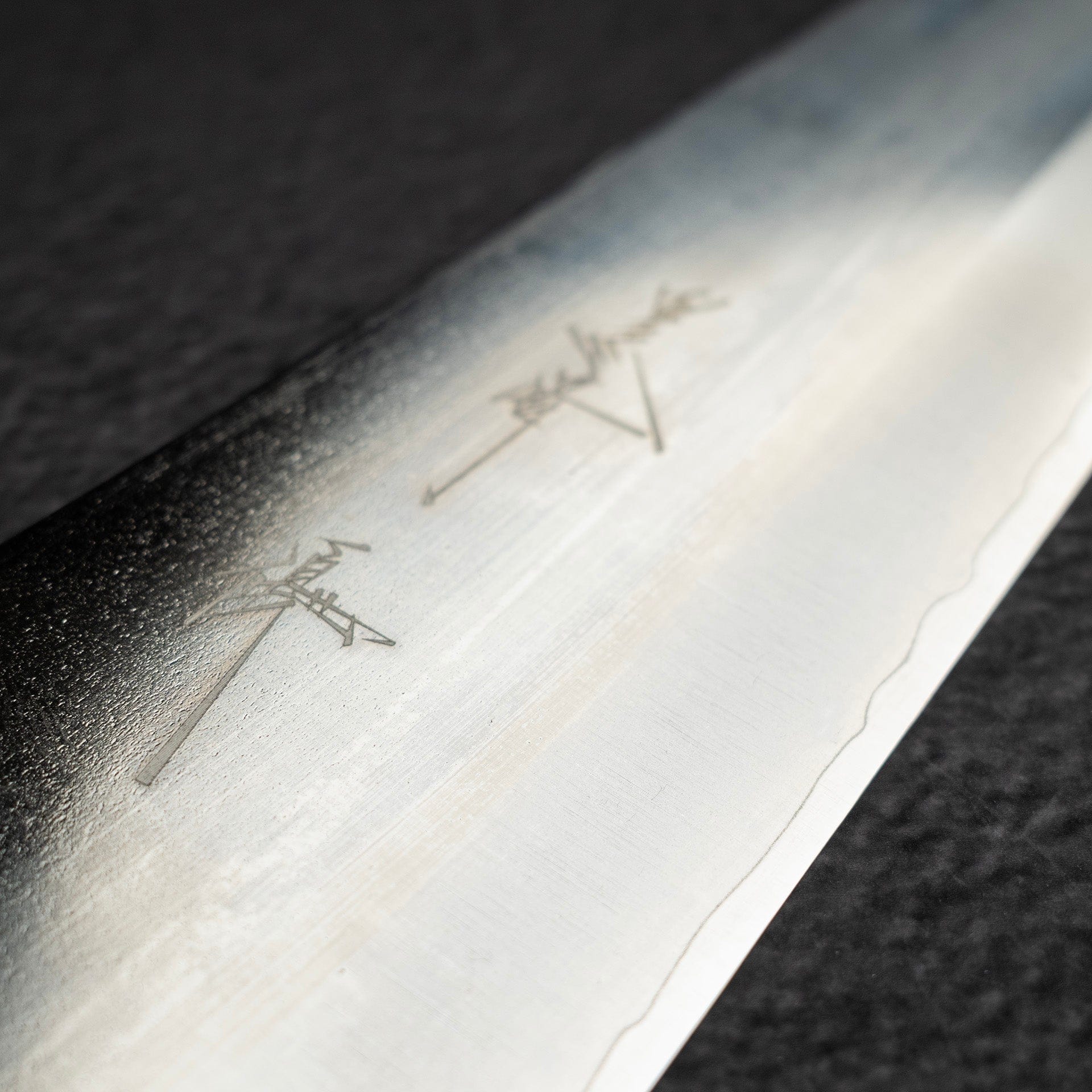 DSC_1474.jpg Kurosaki Gekko VG XEOS Gyuto 270mm Ebony Handle, view 5