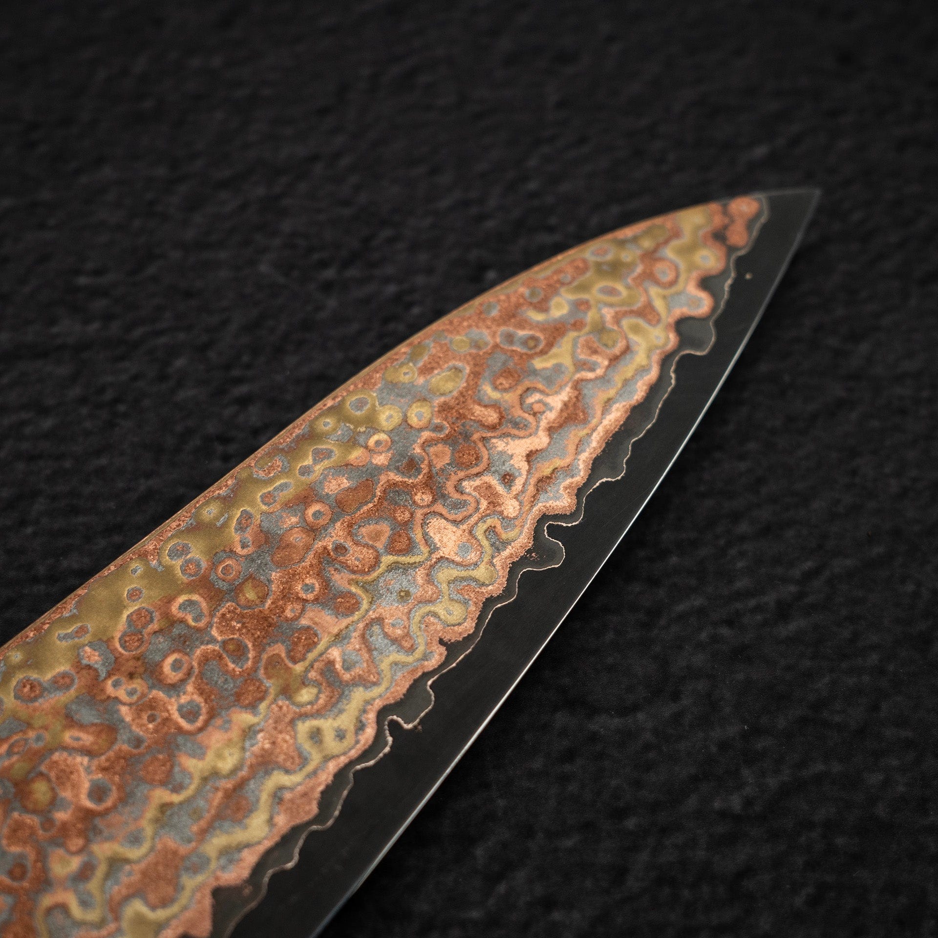 DSC_1843.jpg Hatsukokoro Hinotori V-Toku 2 Gyuto 210mm Rainbow Damascus Finish, view 4