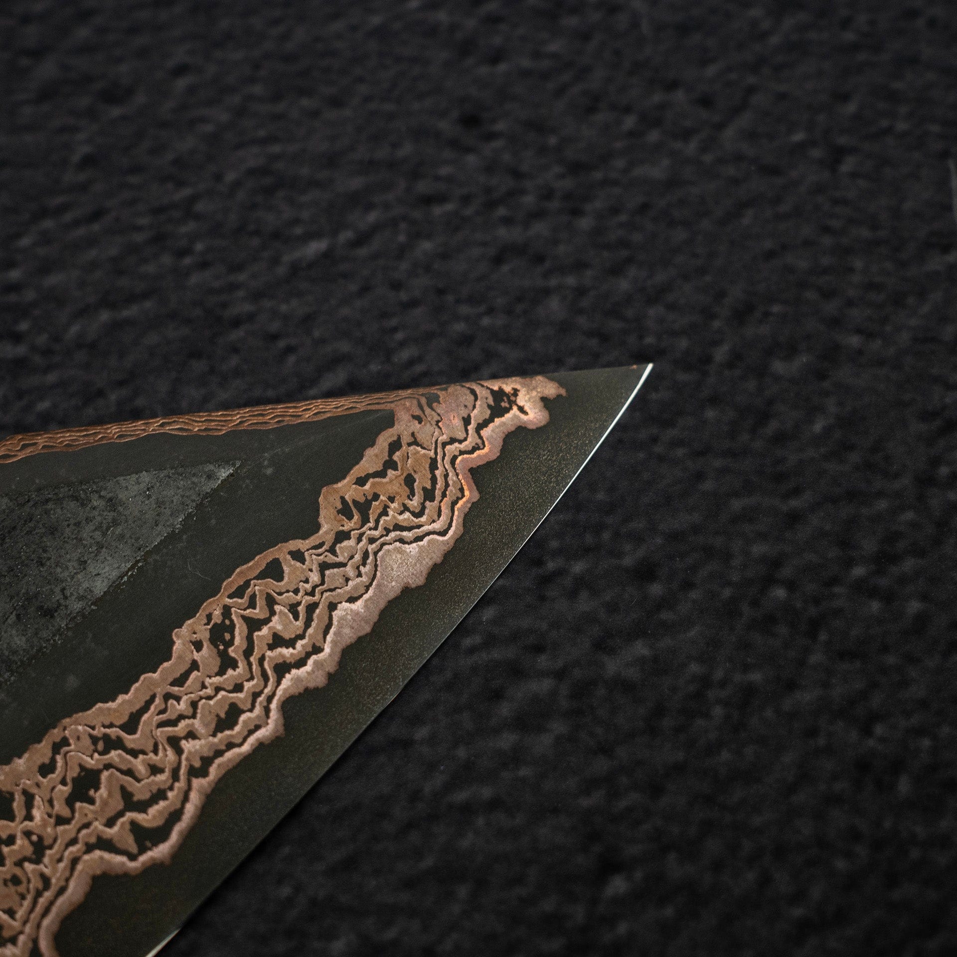 DSC_2798.jpg Hatsukokoro x Nigara Yorokobi SLD Copper Damascus K-tip Gyuto 210mm Birch Handle, view 4