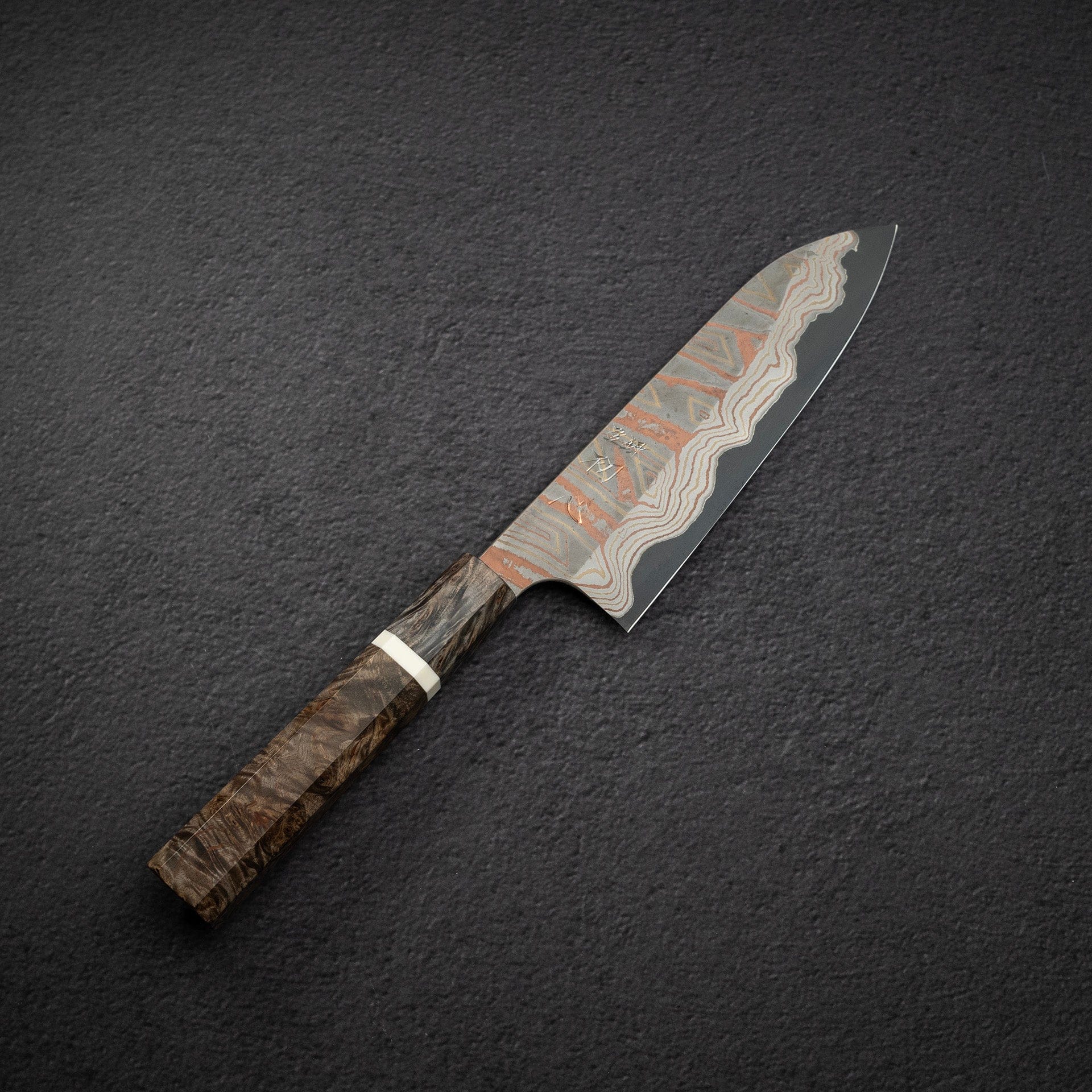 DSC_2832.jpg Hatsukokoro x Nigara Irodori Blue 2 Rainbow Damascus Santoku 180mm, view 2