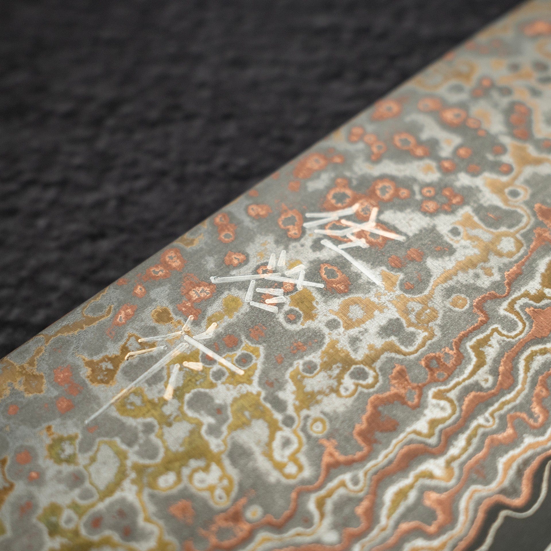 DSC_3094.jpg Takeshi Saji VG10 Rainbow Damascus Etched Santoku 165mm, view 4