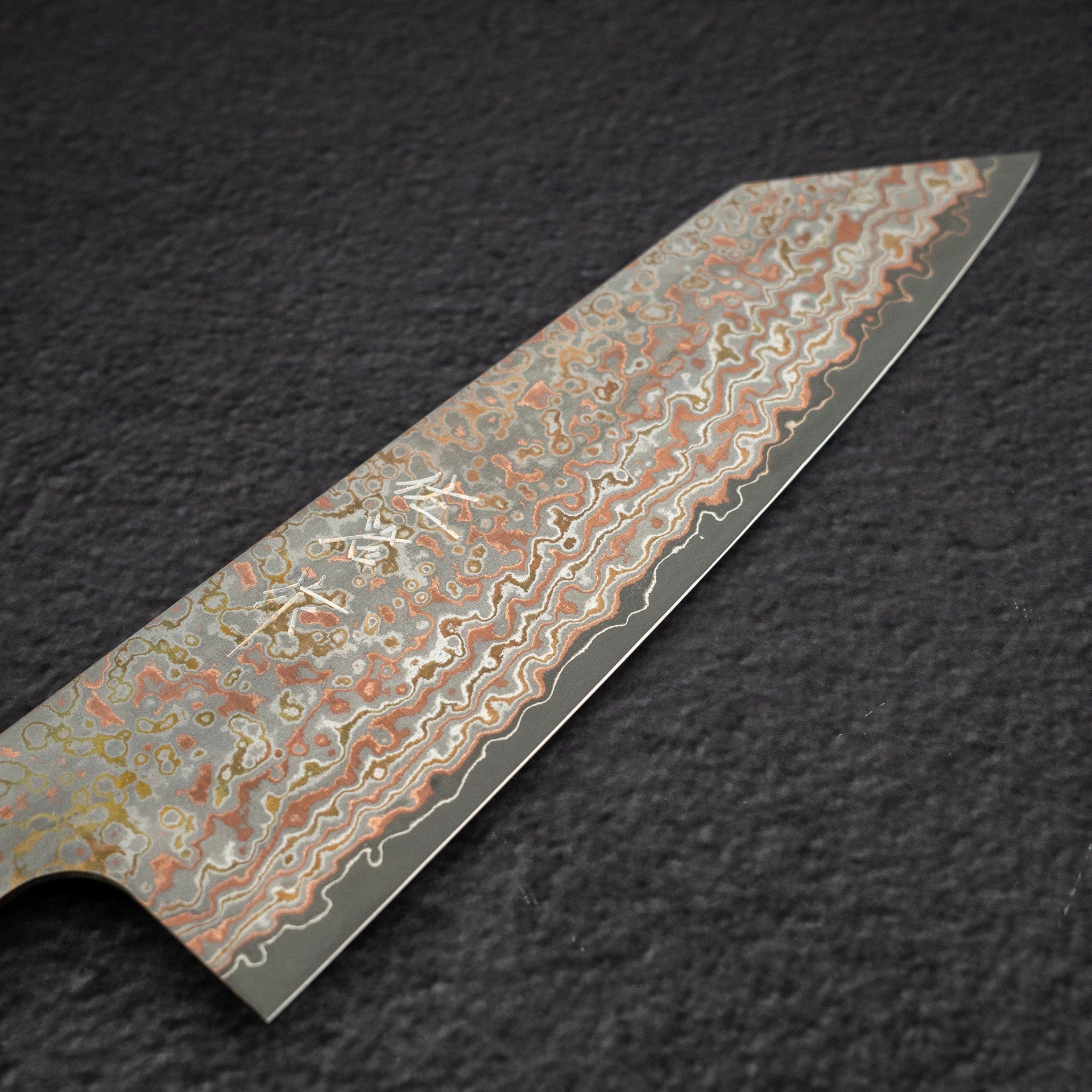 DSC_3115.jpg Takeshi Saji VG10 Rainbow Damascus Etched Bunka 165mm, view 3