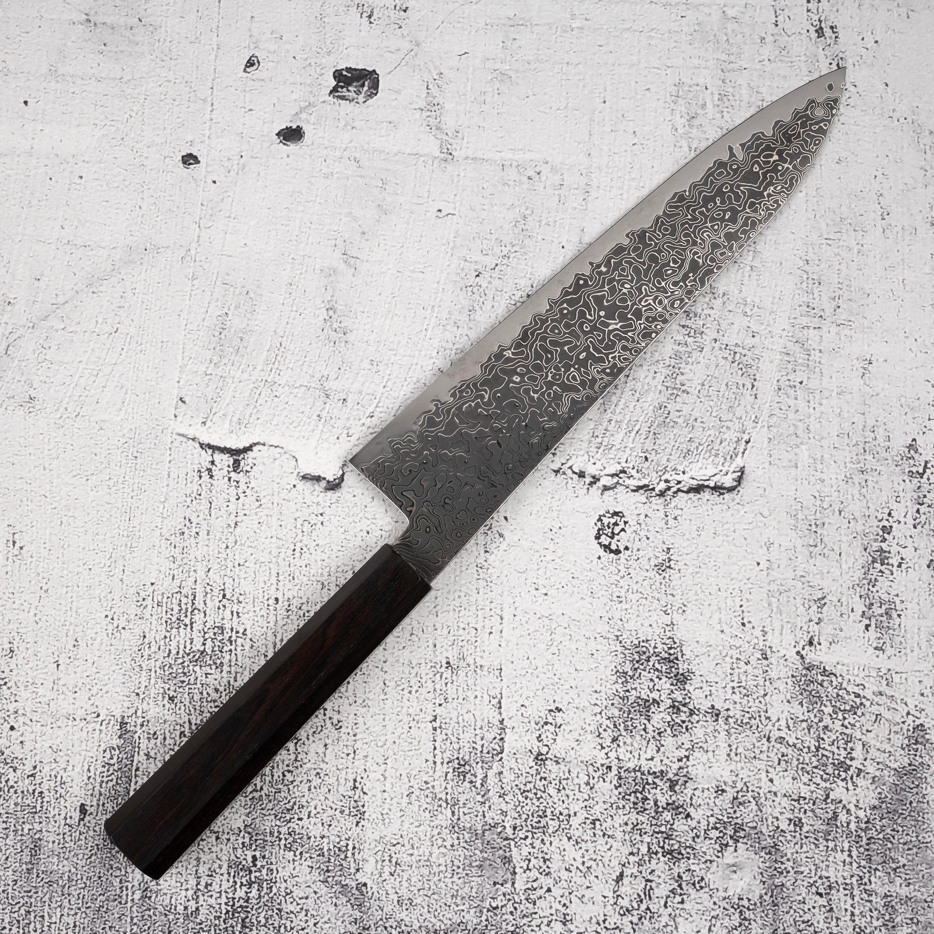 HatsukokoroRyuhyoSG2BlackDamascusGyuto210mmEbonye.jpg Hatsukokoro Ryuhyo SG2 Black Damascus Gyuto 210mm Ebony, view 5