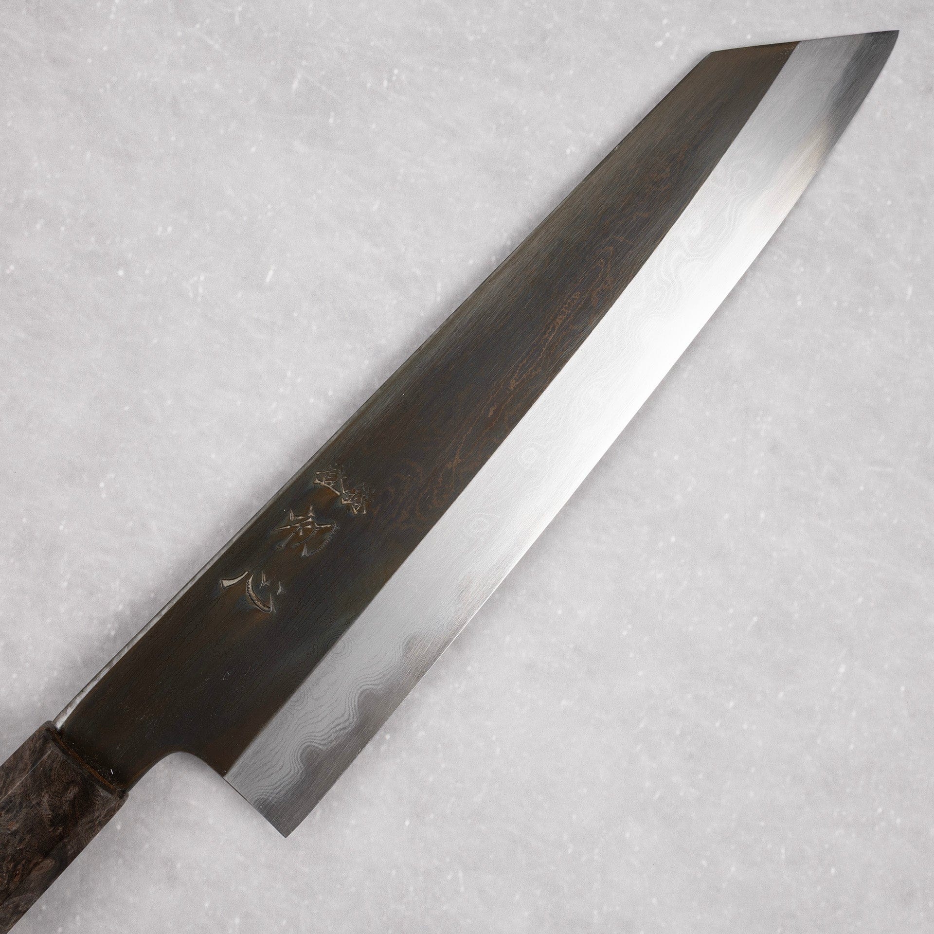 HatsukokoroxSatoshiNakagawaBlue1EtchedBlackDamascusKtipGyuto210mmb.jpg Hatsukokoro x Satoshi Nakagawa Blue 1 Etched Black Damascus K tip Gyuto 210mm, view 2