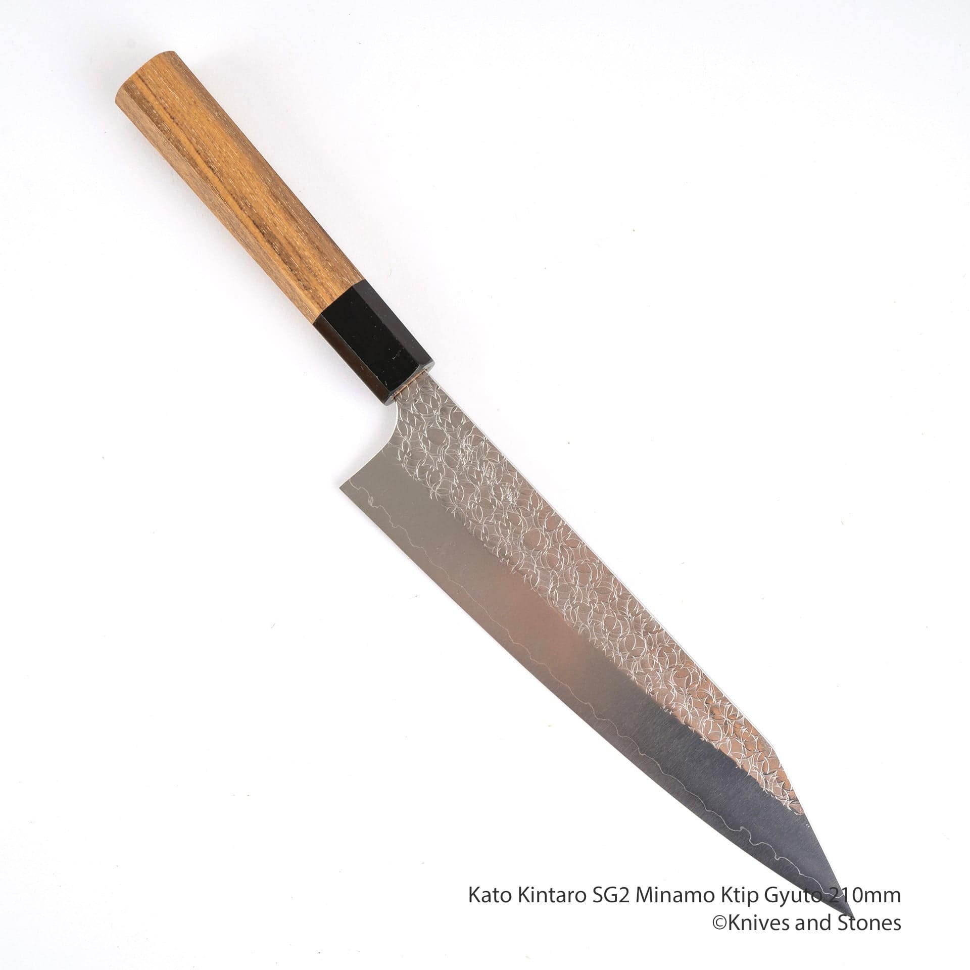 KatoKintaroSG2MinamoKtipGyuto210mmJ.jpg Yoshimi Kato SG2 Minamo Ktip Gyuto 210mm, view 2