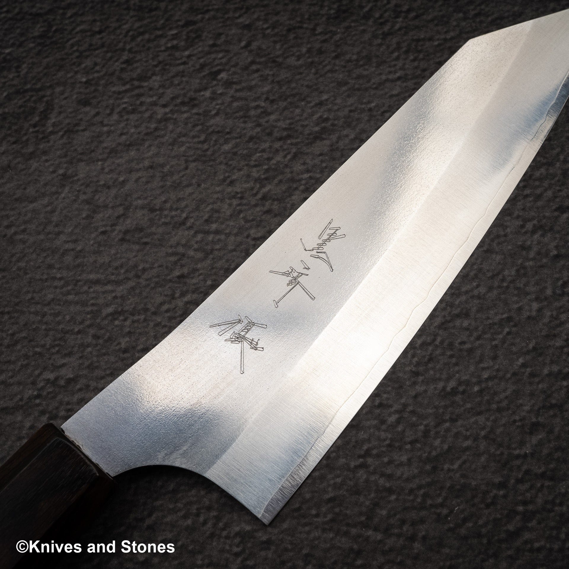 KurosakiGekkoVGXEOSBunka165mm-20250326-03.jpg Kurosaki Gekko VG XEOS Bunka 165mm, view 3