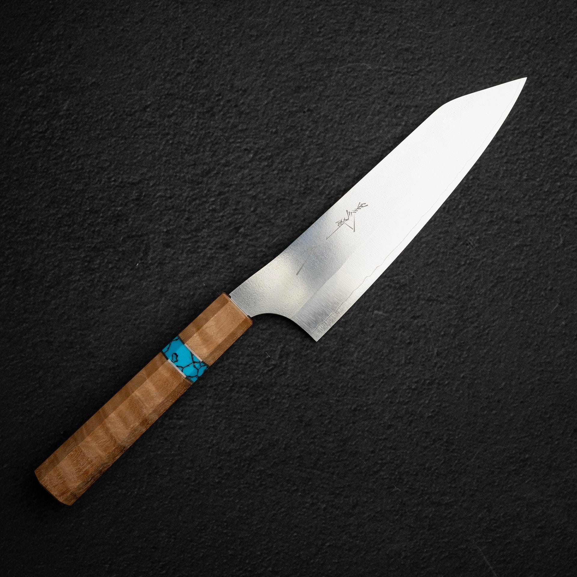 KurosakiGekkoVGXEOSBunka165mm-TurquoiseRingb_68a9db65-5742-4e69-816b-317890f07b18.jpg Kurosaki Gekko VG XEOS Bunka 165mm - Turquoise Ring, view 2