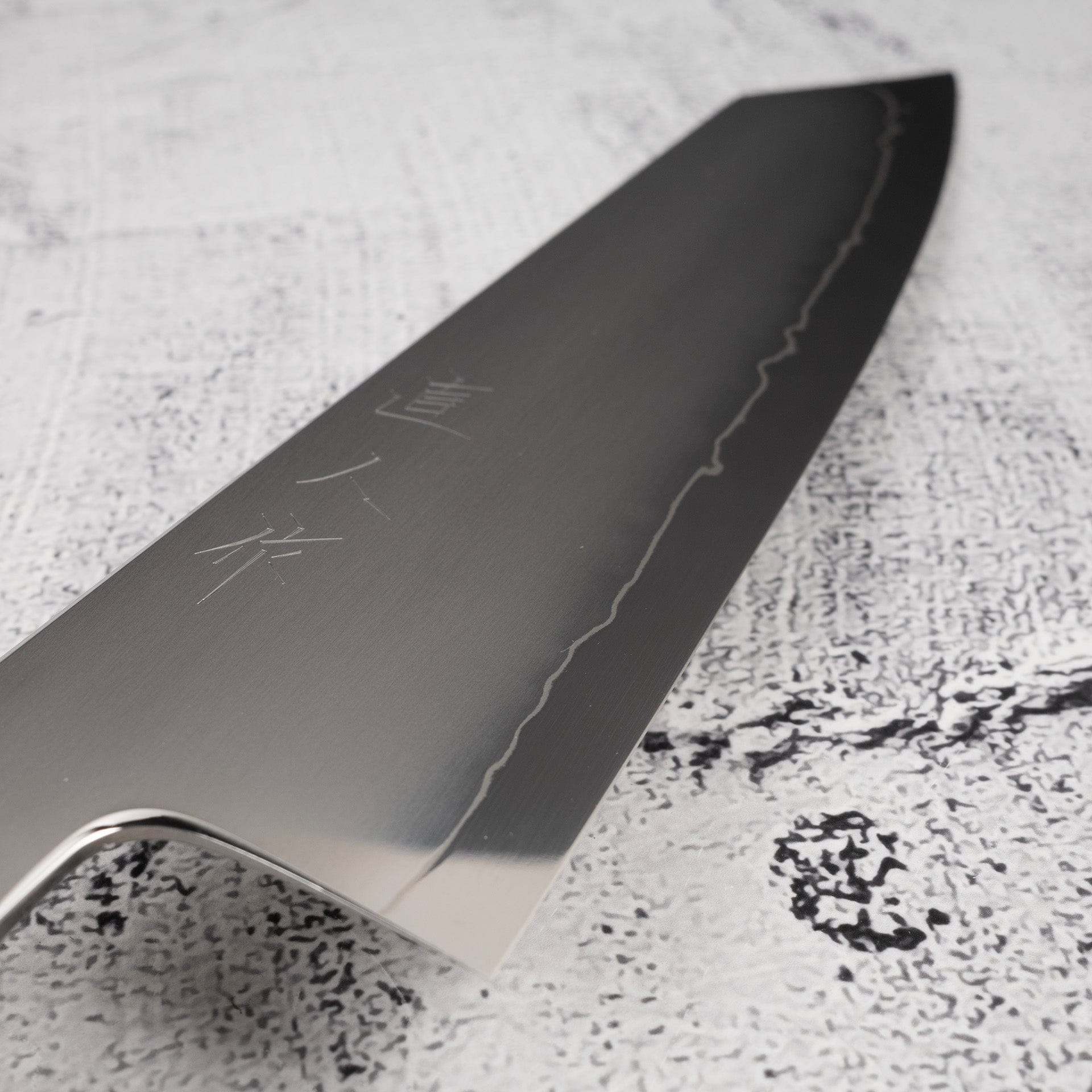 MyojinRikiSeisakushoSG2KtipGyuto210mmSnakewoodHandlec.jpg Myojin Riki Seisakusho SG2 K tip Gyuto 210mm Snakewood Handle, view 4