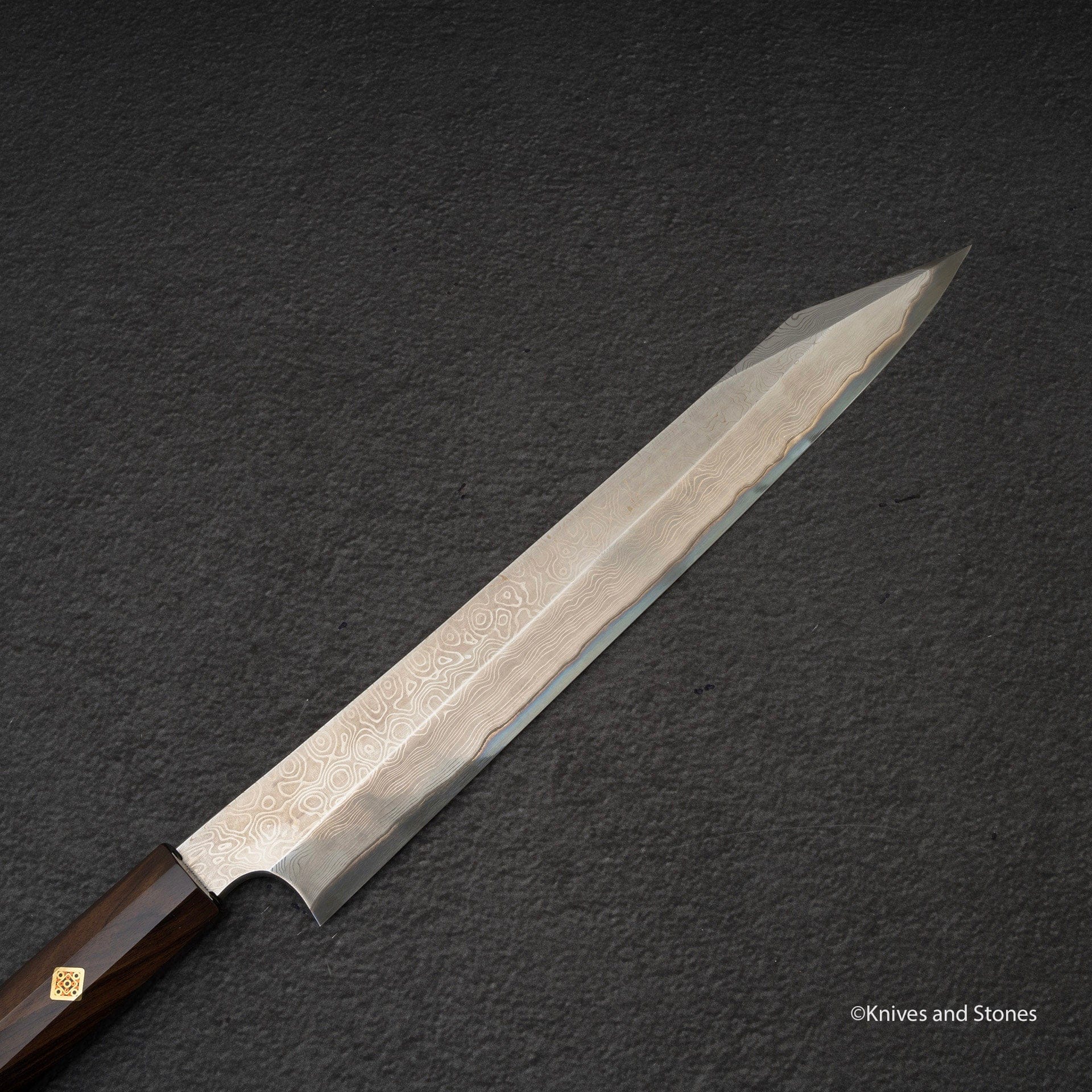 NigaraAnmonBlue2K-tipYanagiba270mmF.jpg Nigara Anmon Kurozome Blue 2 Damascus Kiritsuke Yanagiba 270mm, view 3