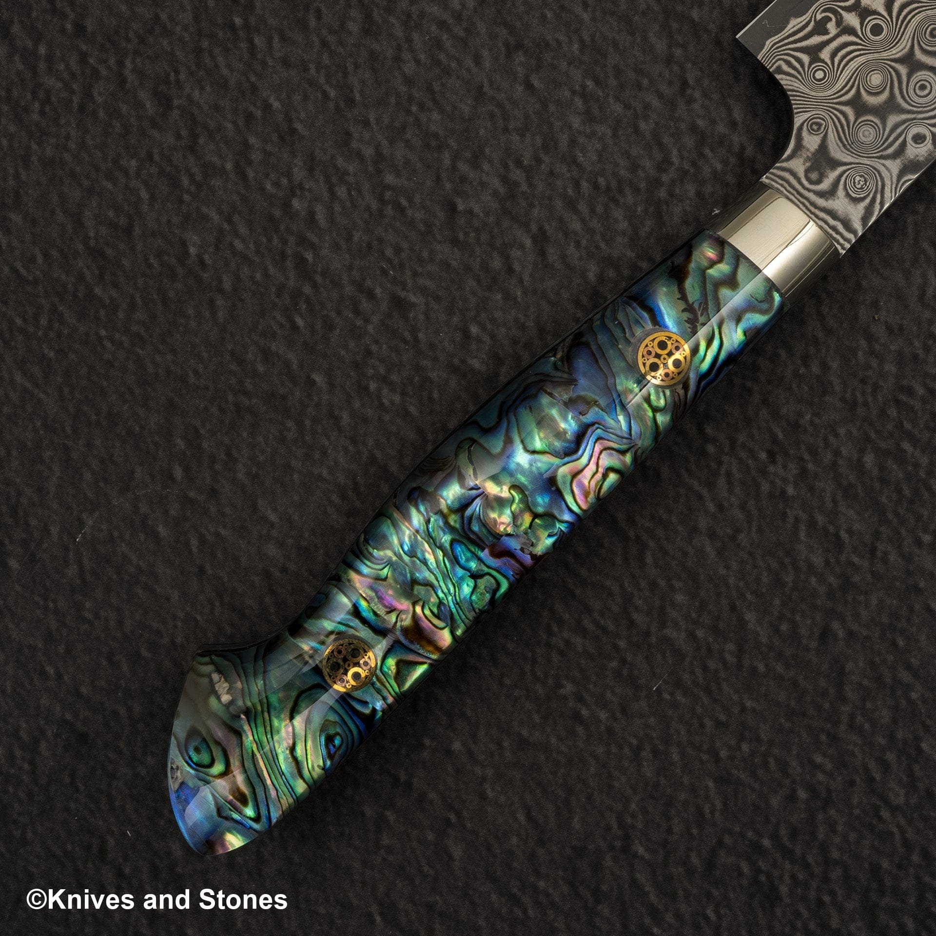 NigaraSG2AnmonDamascusKtipPetty150mmWesternShellHandle-20250313-08.jpg Nigara Anmon (暗紋) SG2 Raindrop Damascus K tip Petty 150mm Mother-of-Pearl Inlay Handle, view 7