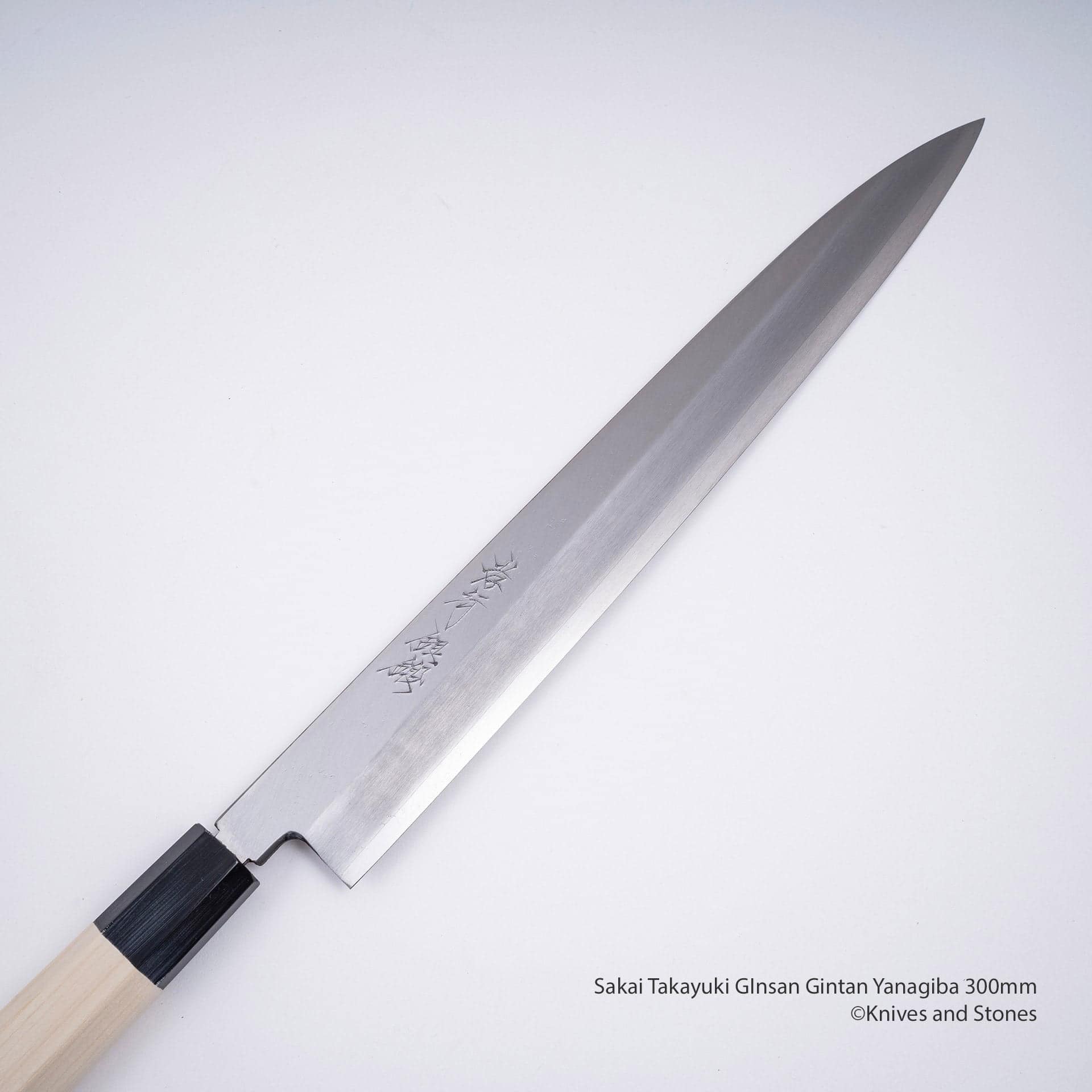 SakaiTakayukiGInsanGintanYanagiba300mmE.jpg Sakai Takayuki Gintan Ginsanko Yanagiba 270/300mm Ho-wood Handle, view 3