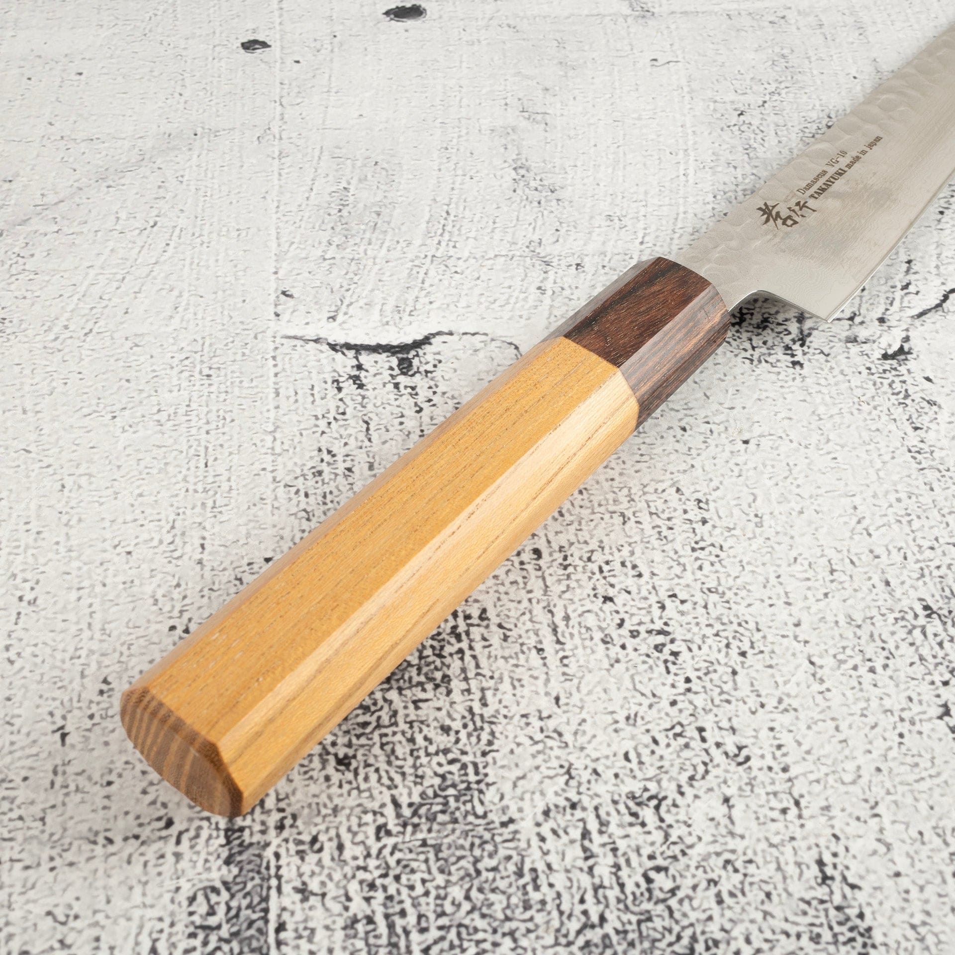 SakaiTakayukiVG1033LayerDamascusPetty150mm6.jpg Sakai Takayuki VG10 33 Layer Damascus Petty 150mm, view 5