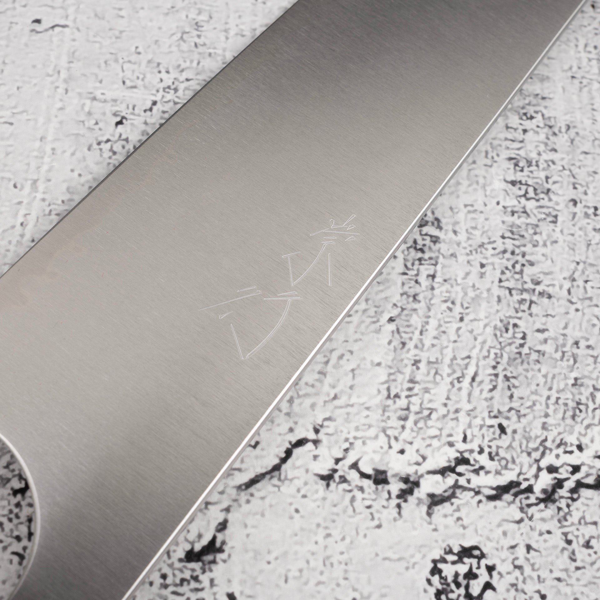 ShibataKoutetsuSG2K-tipGyuto210mmc.jpg Shibata Koutetsu SG2 K-tip Gyuto 210mm, view 3