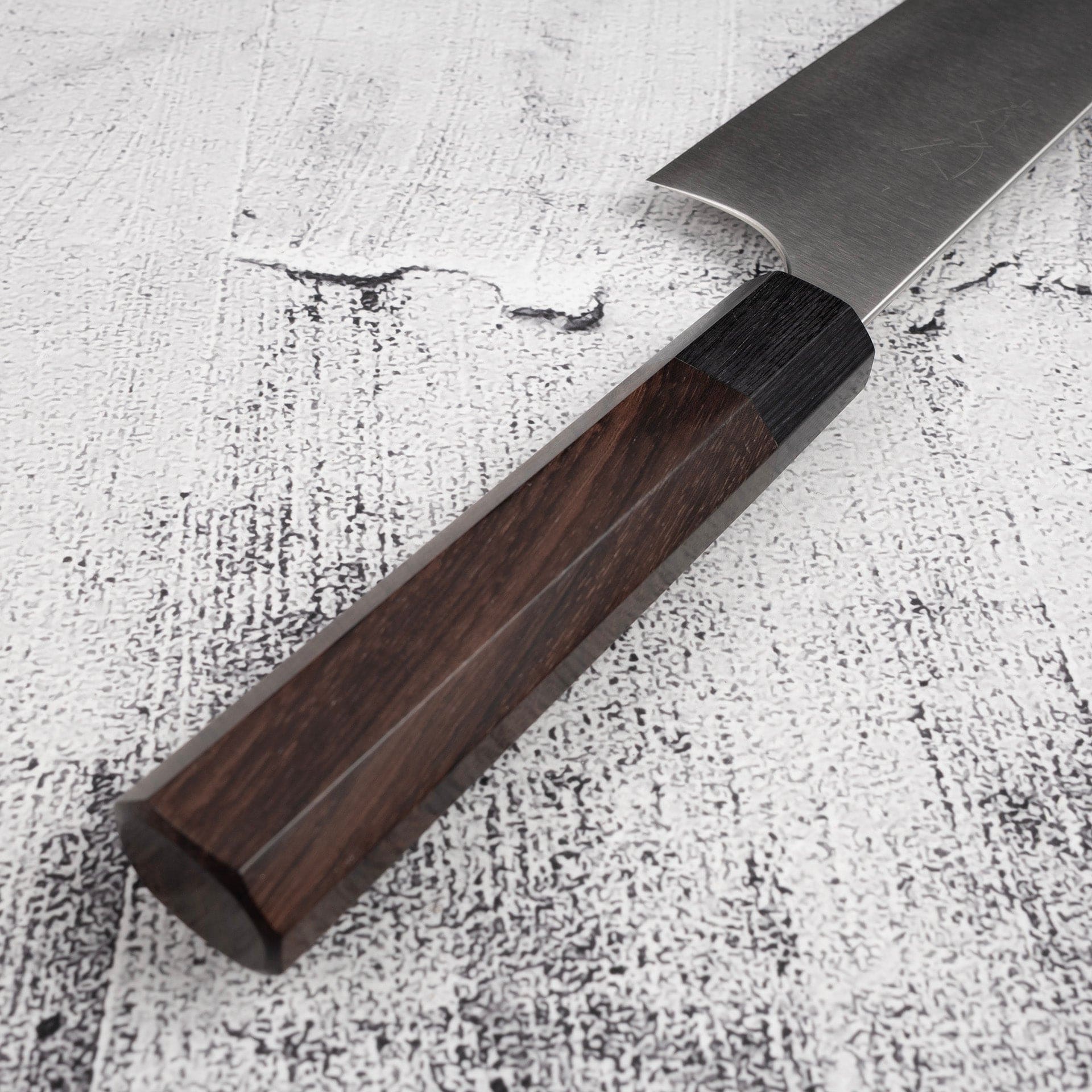 ShibataKoutetsuSG2K-tipGyuto210mmd.jpg Shibata Koutetsu SG2 K-tip Gyuto 210mm, view 4