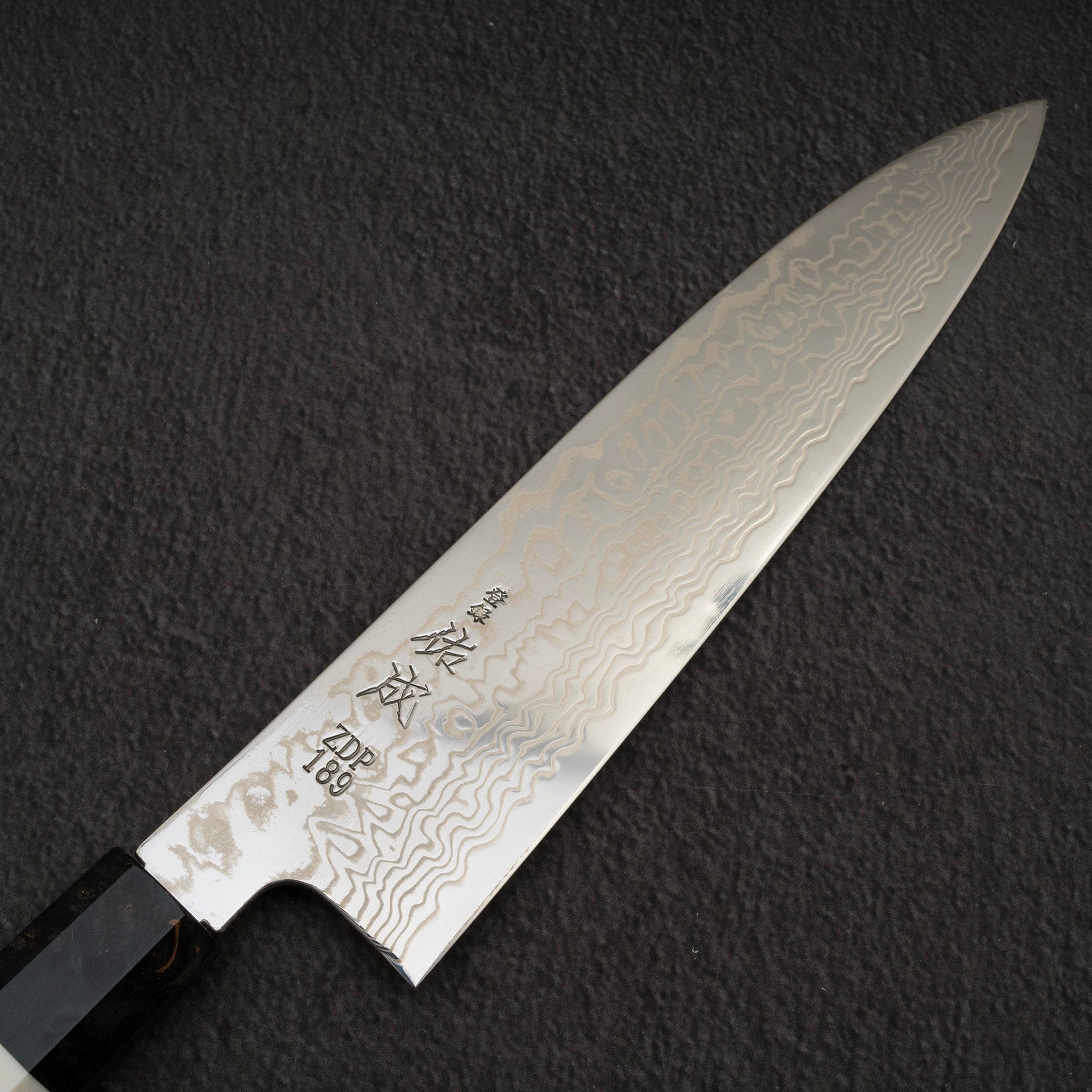 SukenariZDP-189DamascusGyuto240mmb.jpg Sukenari ZDP-189 Damascus Gyuto 240mm Birch Burl Handle, view 2