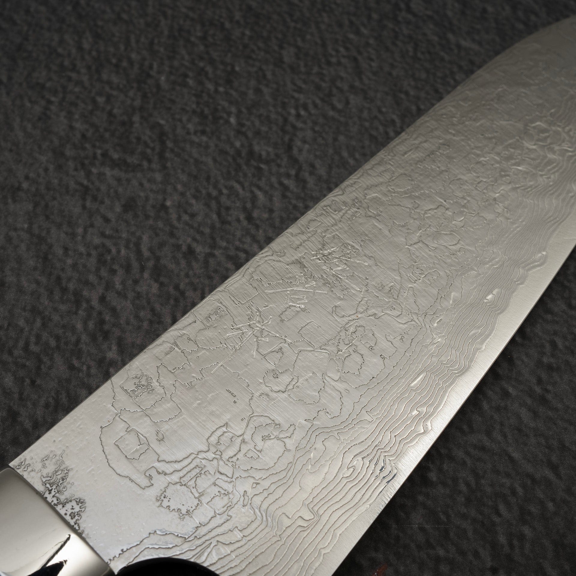 TakeshiSajiDiamondDamascusR2Santoku180mmwithIronwoodHandlec.jpg Takeshi Saji Diamond Damascus R2 Santoku 180mm with Ironwood Handle, view 3