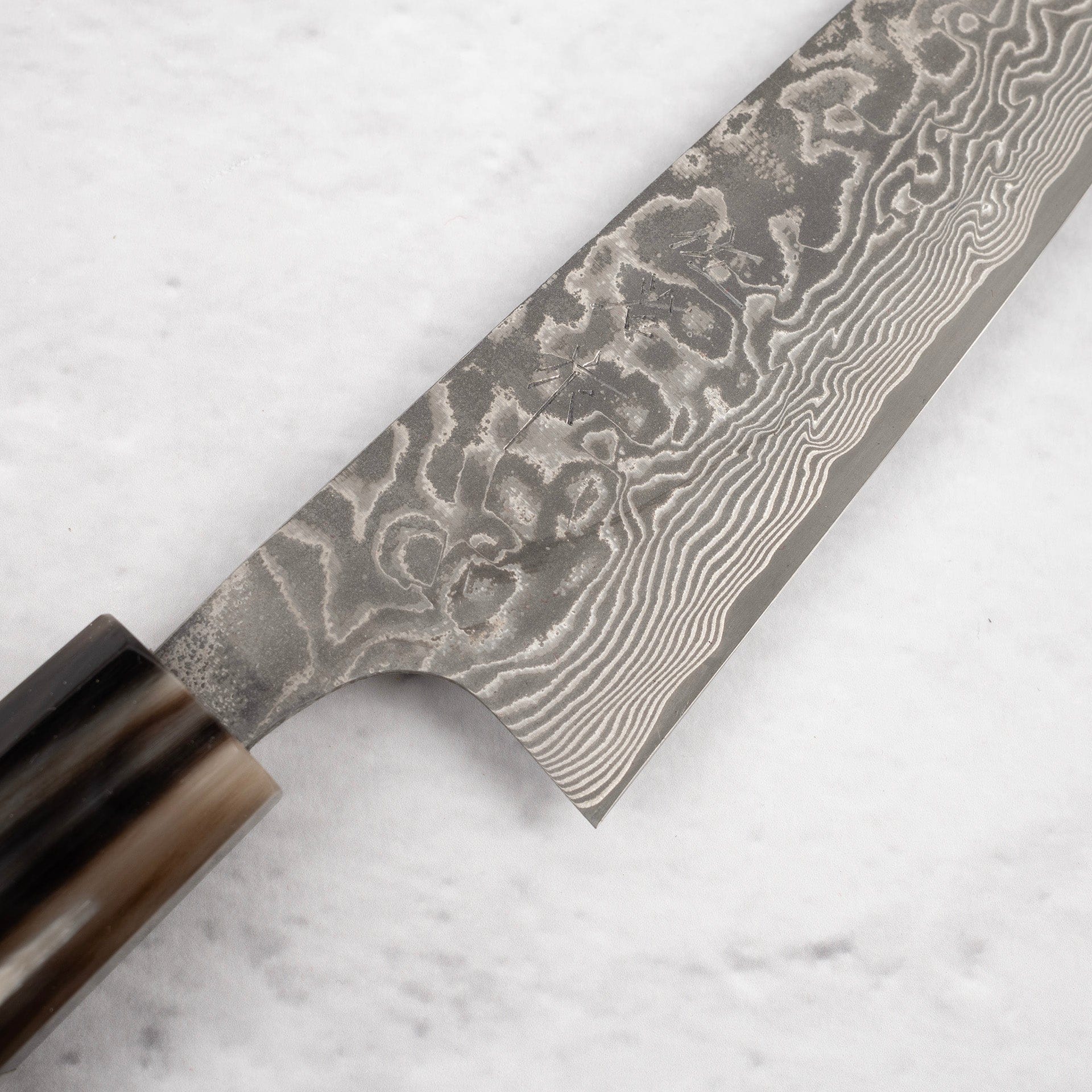 TakeshiSajiSG2BlackDamascusPetty150mmC.jpg Takeshi Saji SG2 Black Damascus Petty 150mm, view 5
