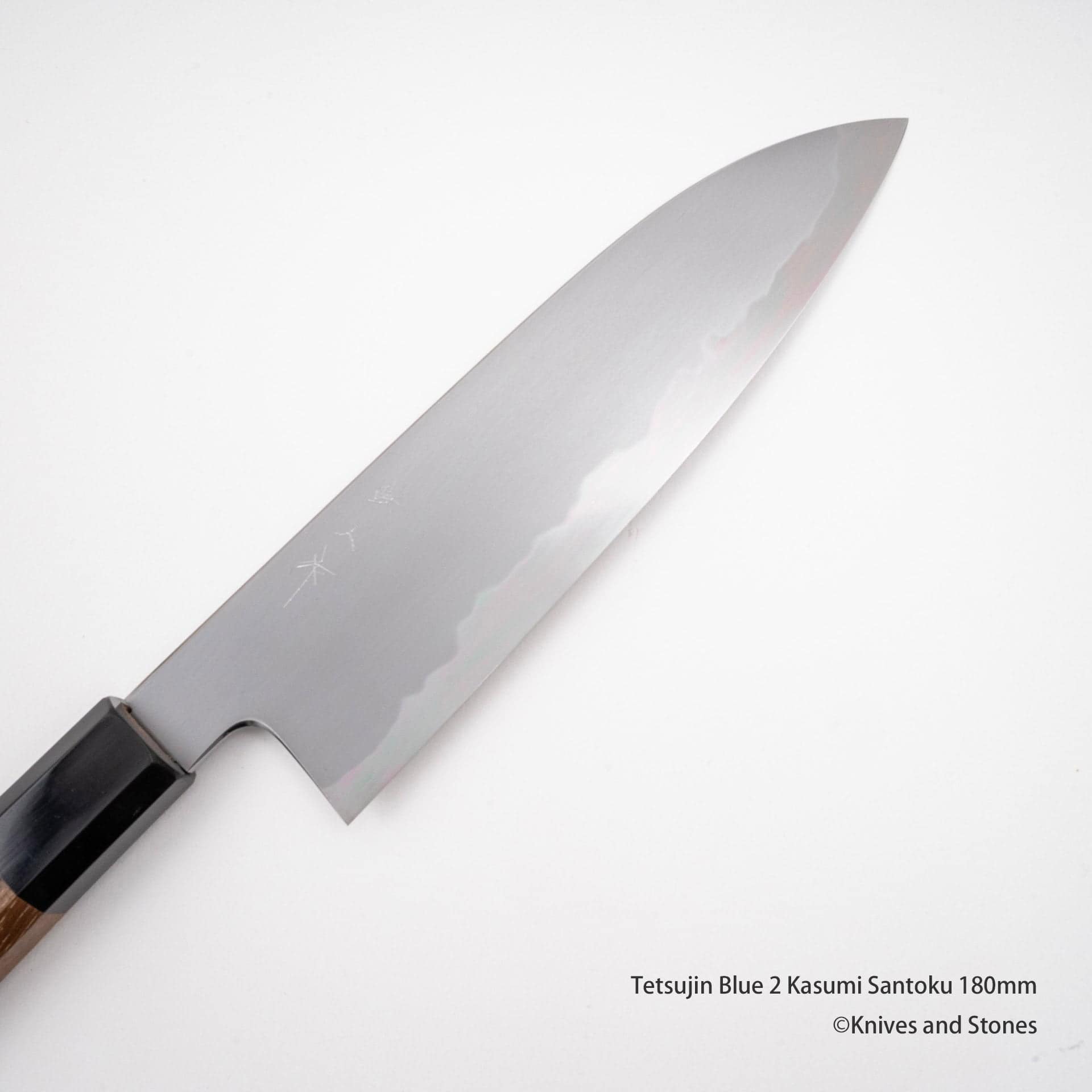 TetsujinBlue2KasumiSantoku180mmF.jpg Tetsujin Blue 2 Kasumi Santoku 180mm, view 2