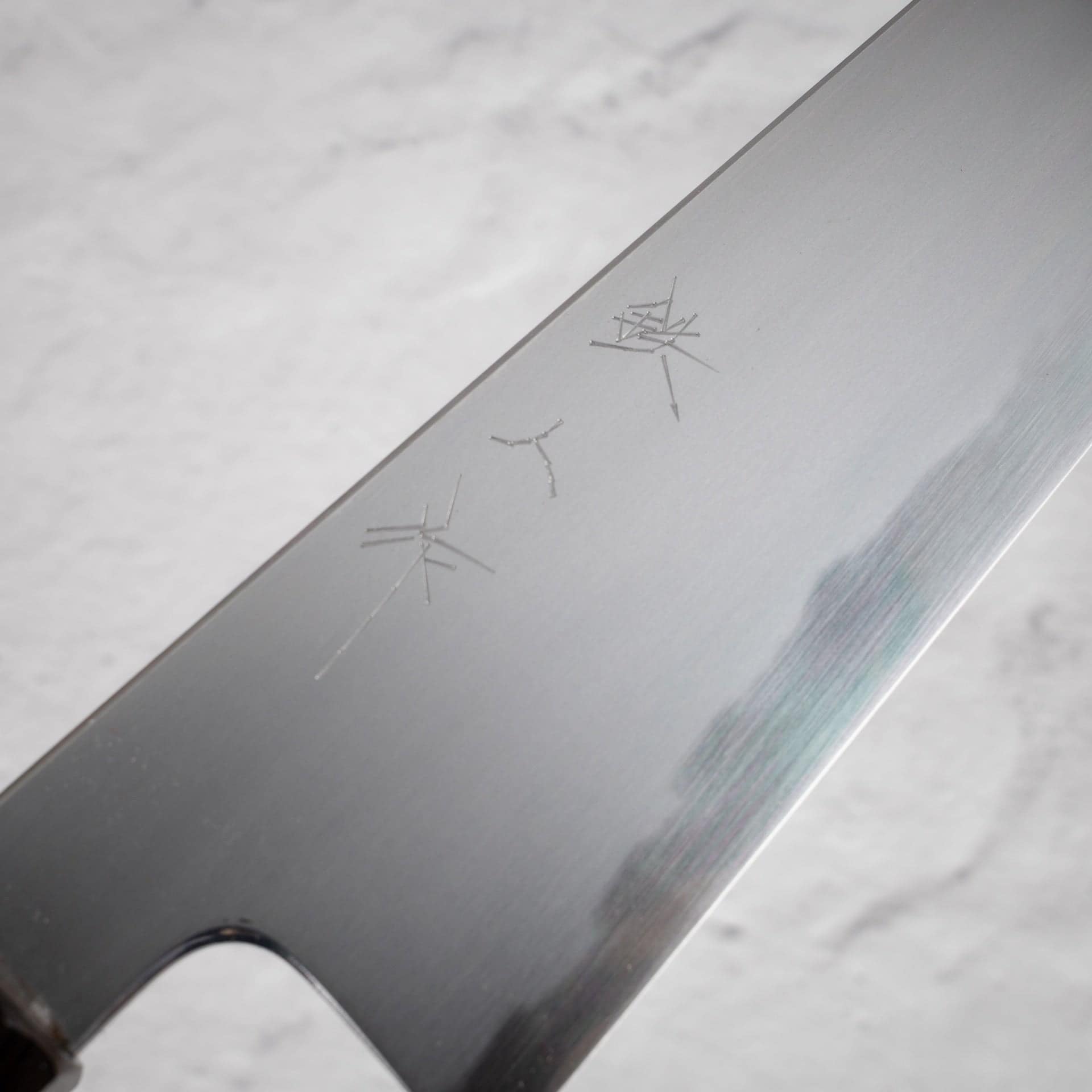 TetsujinGinsanK-tipGyuto210mmKasumi-20250509-12.jpg Tetsujin Blue 2 Kasumi K-tip Gyuto 210mm Ebony Handle, view 3