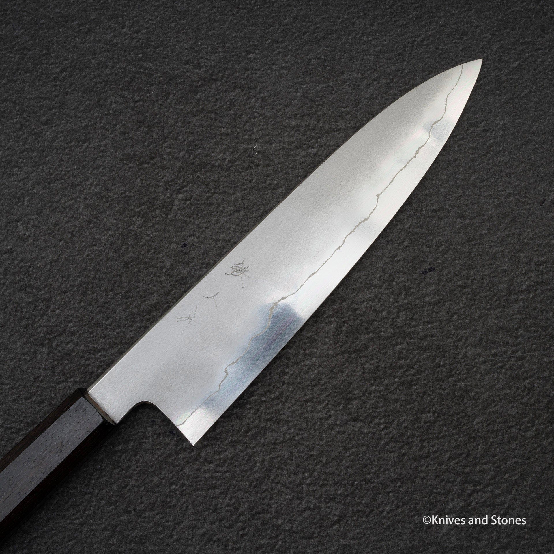 TetsujinGinsanKasumiGyuto210mmF.jpg Tetsujin Ginsan Kasumi Gyuto 210mm Ebony Handle, view 3