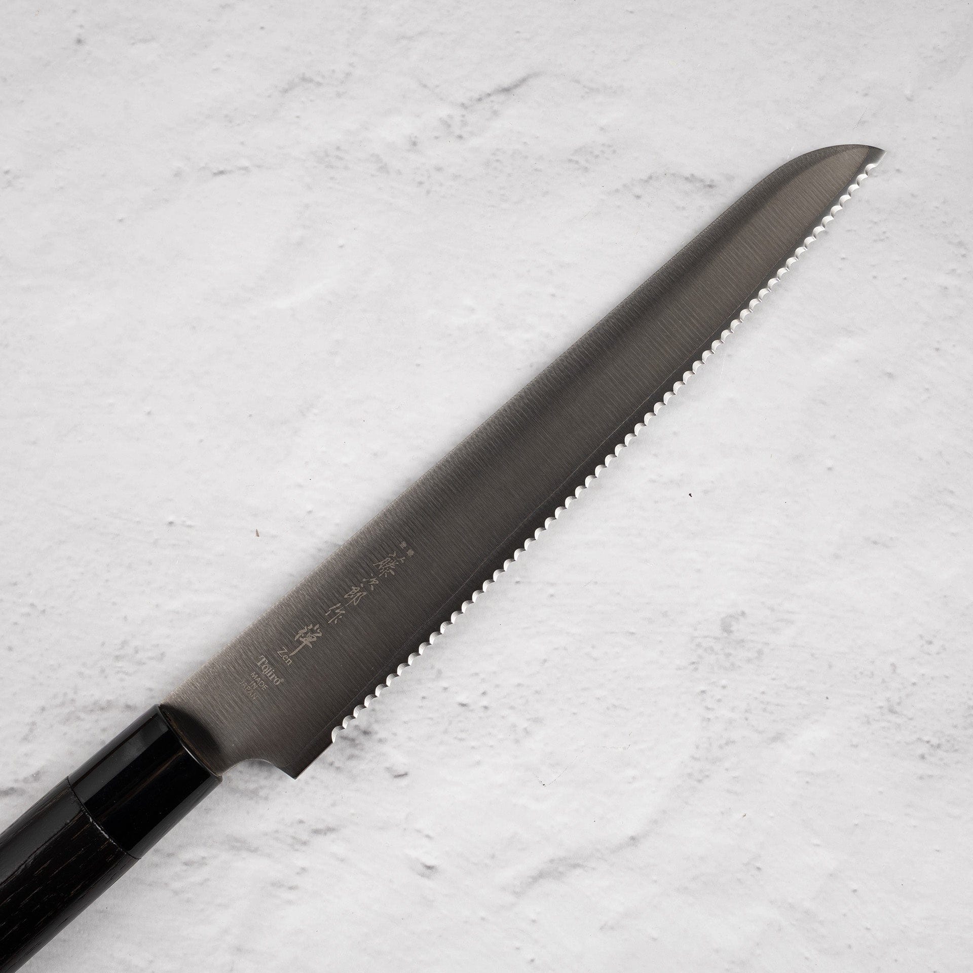 TojiroBreadKnife240mmFD-1559-20250523-08.jpg Tojiro Zen Bread Knife 240mm Japanese Handle F-1559, view 3