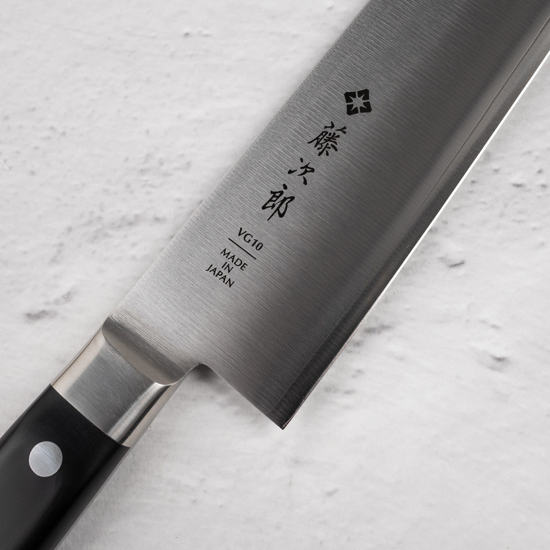 TojiroDPGyuto270mmF-810-20250523-09.jpg Tojiro DP3 Gyuto 270mm F-810, view 4