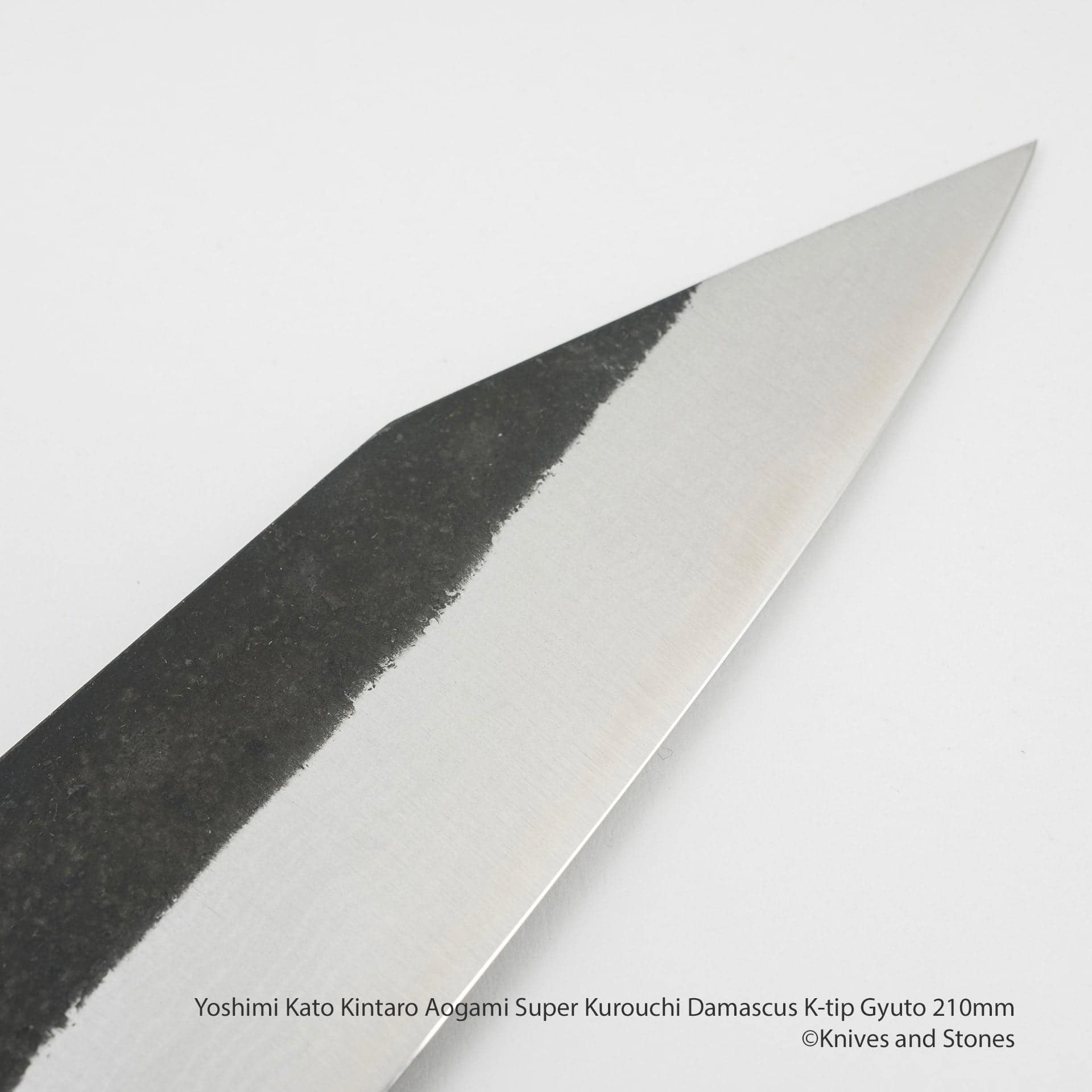 YoshimiKatoKintaroAogamiSuperKurouchiDamascusK-tipGyuto210mmJ.jpg Yoshimi Kato Aogami Super Kurouchi Damascus K-tip Gyuto 210mm, view 3