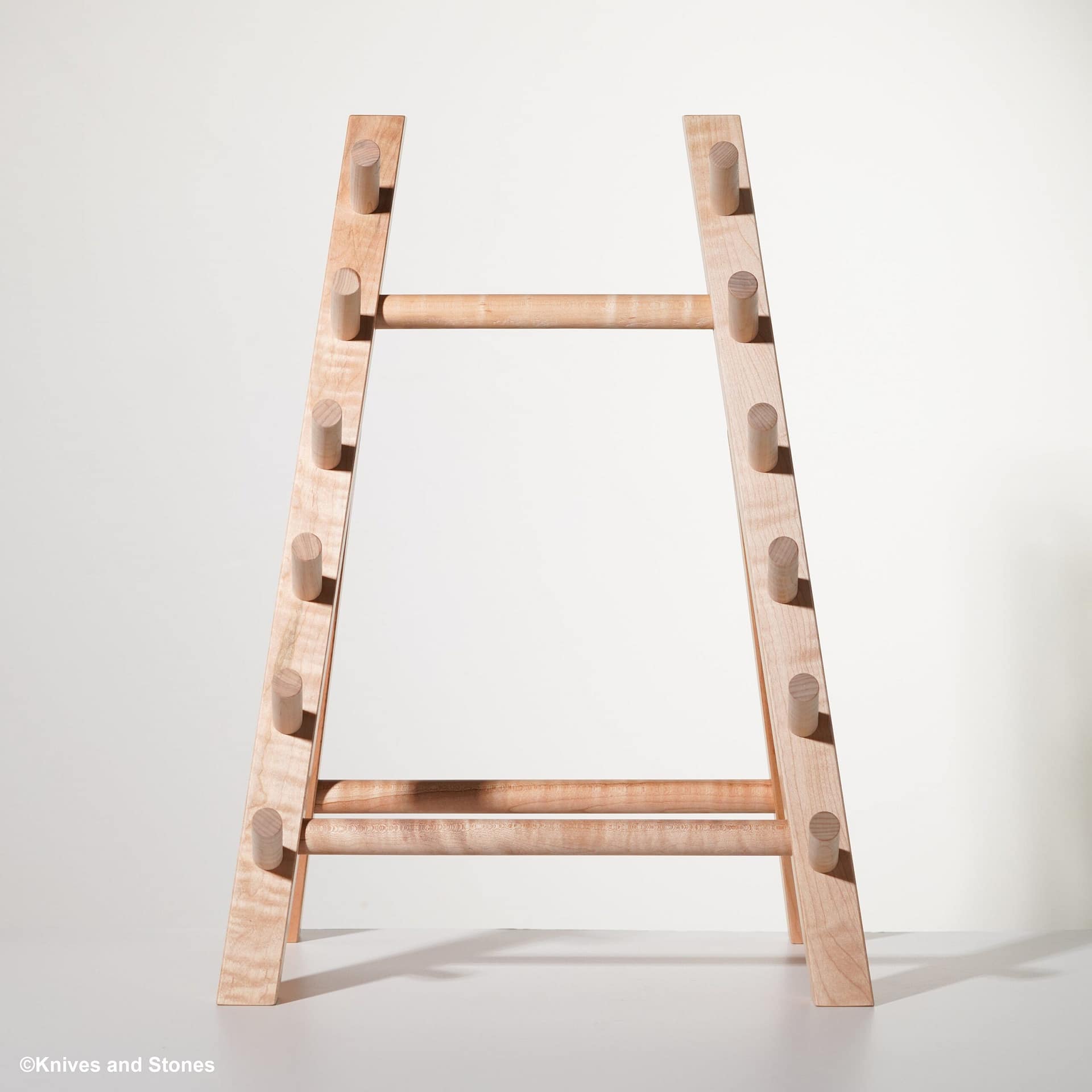 stand-20241025-02.jpg K&S Hardwood Knife Stand (Rack) 6 Slots, view 2